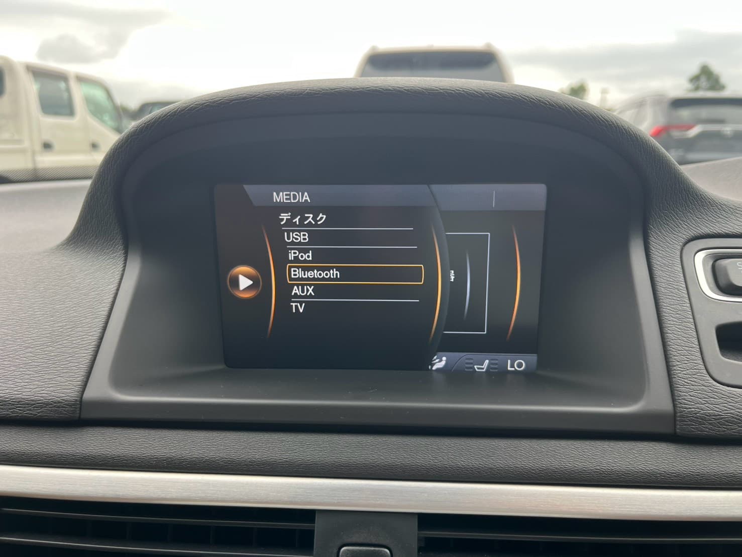Volvo v70 T6 AWD インスクリプション